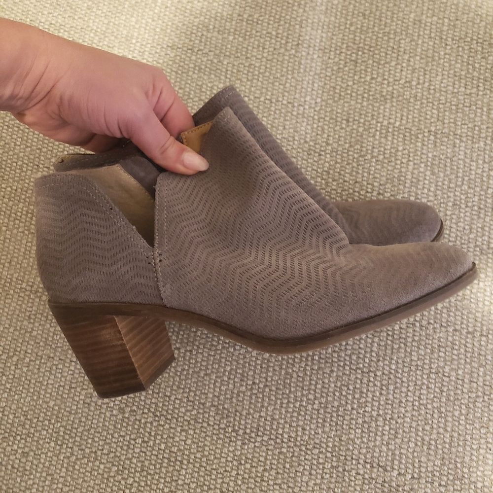 EUC Like New Lucky Brand Pickla Booties